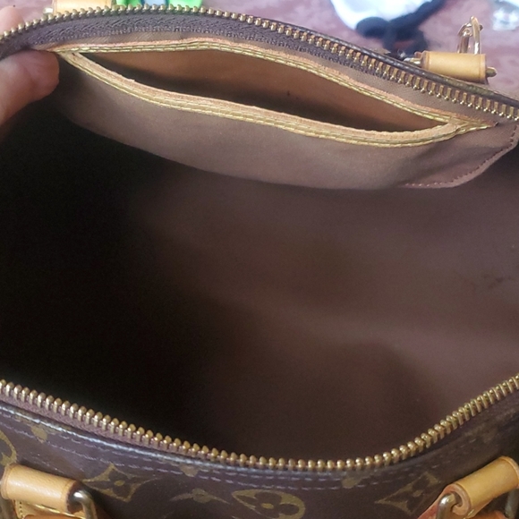 Authentic Louis Vuiton - Picture 7 of 7